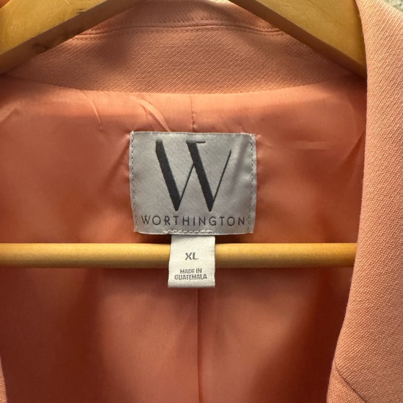 Women’s Blazer in gorgeous salmon color - Picture 2 of 4